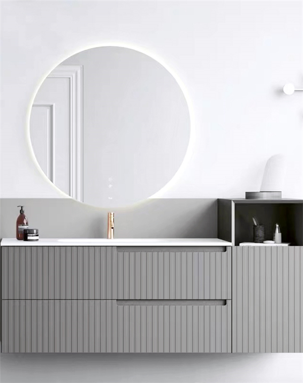 зеркальный шкаф из алюминия GGP60