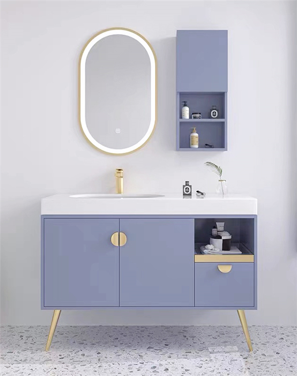 полки для туалетных принадлежностей GGP66