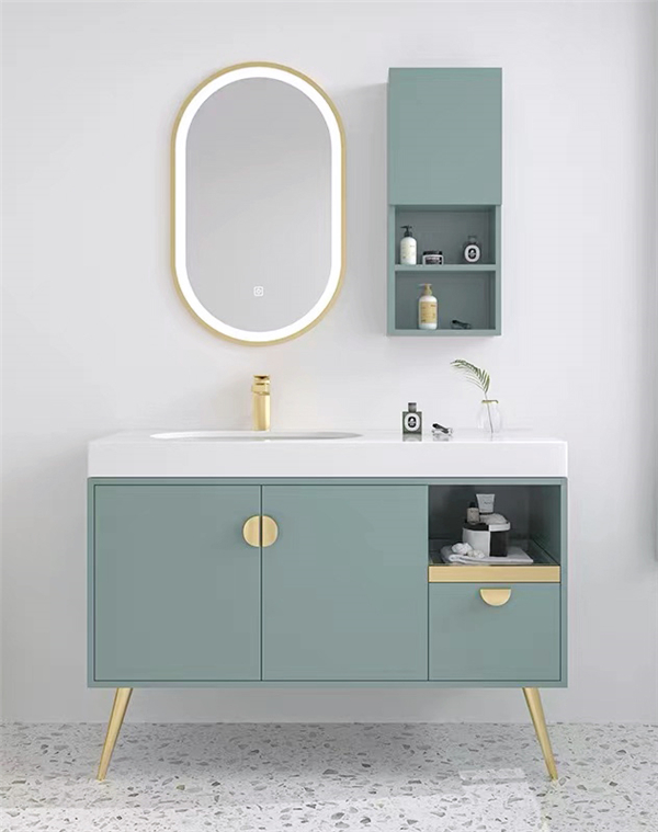 полки для туалетных принадлежностей GGP66