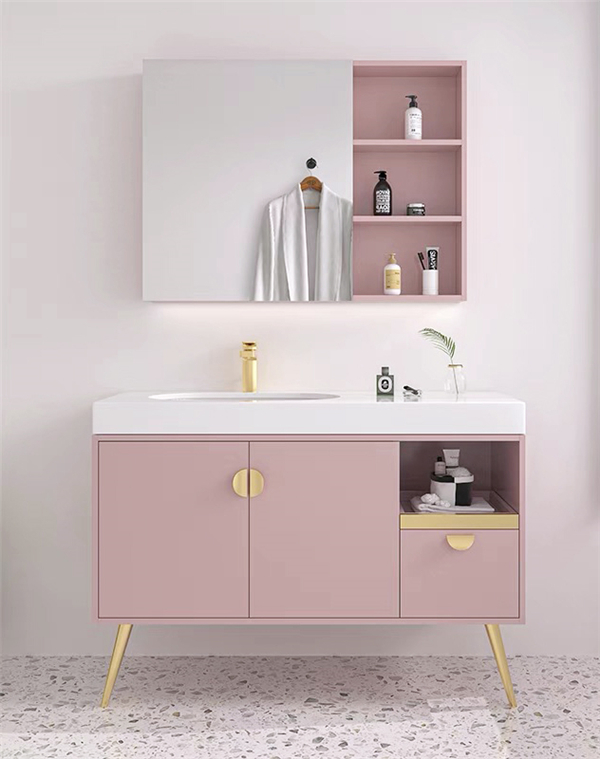 полки для туалетных принадлежностей GGP66